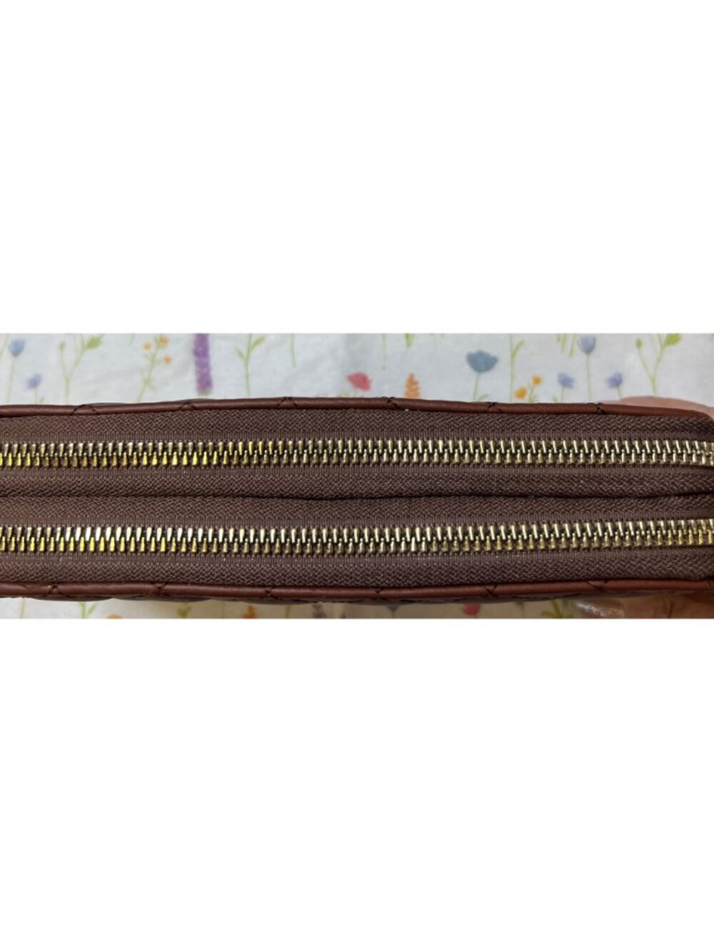Quilted Brown Faux Leather Zipper Wallet With Wrist Strap & Gold Hardware - Picture 3 of 4